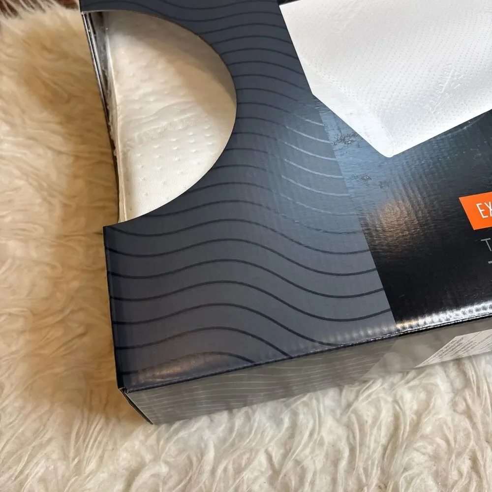 Tempur-Pedic Ergonomic Neck Pillow Extra Firm Medium Profile White NEW IN BOX